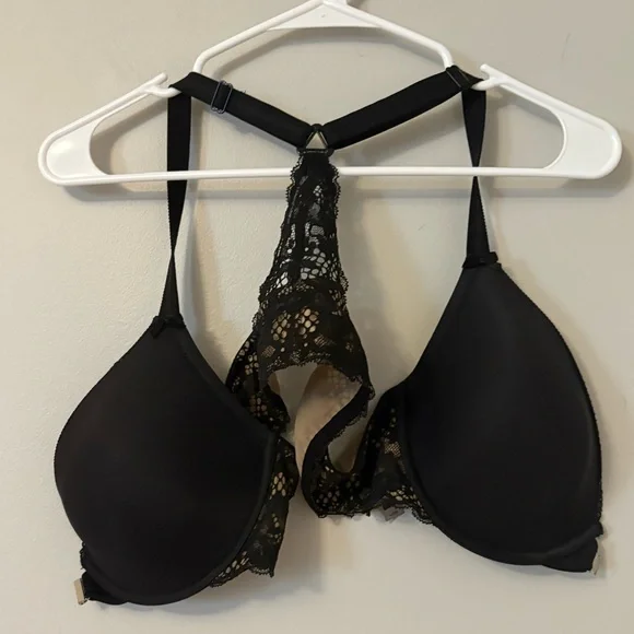 Adore Me Black Front Clasp Bra - Picture 3 of 5
